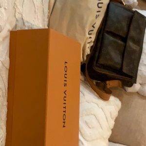 Authentic vintage Louis Vuitton classic bag ex condition